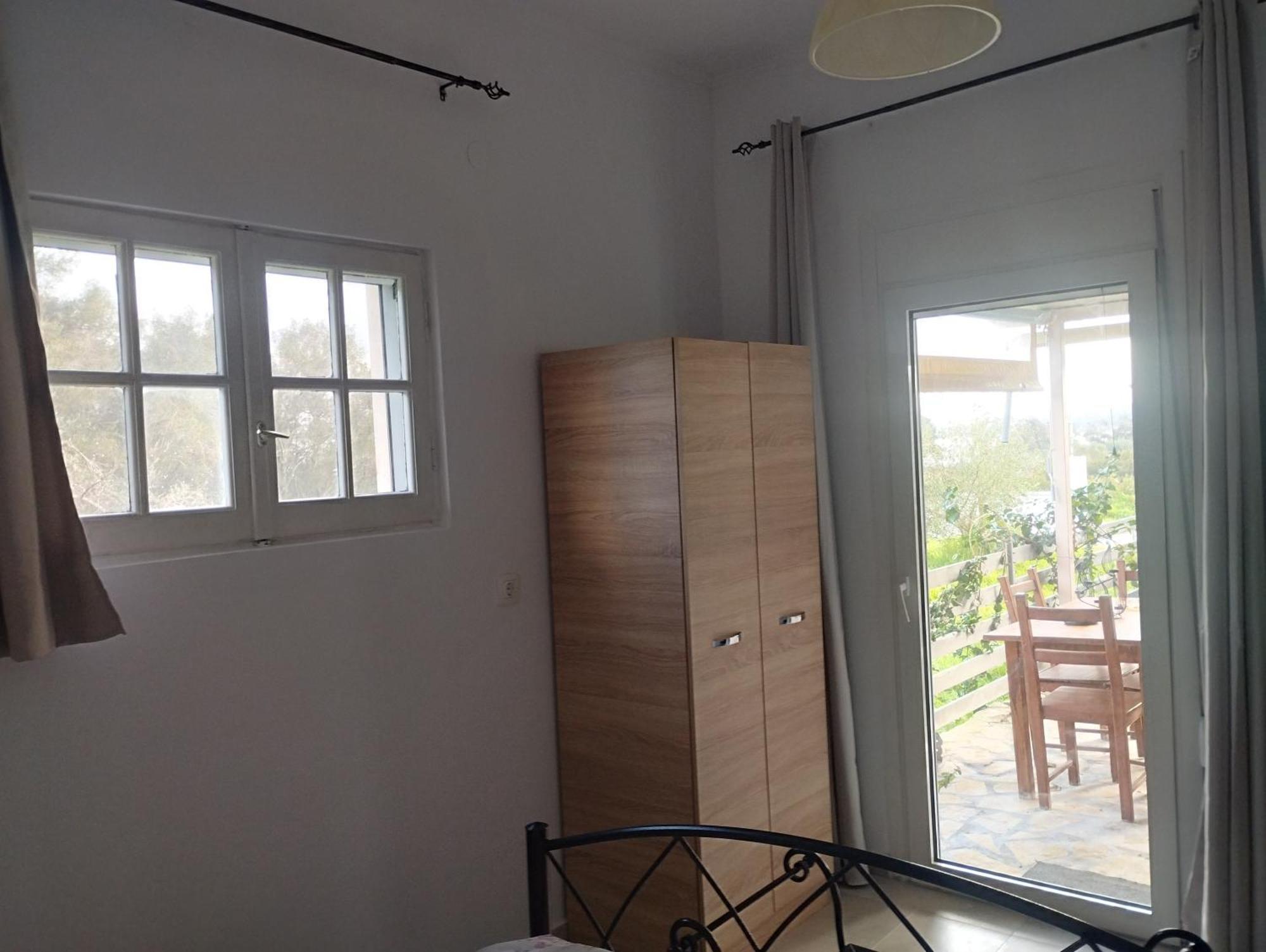 Spiti Lou Appartement Notos Buitenkant foto